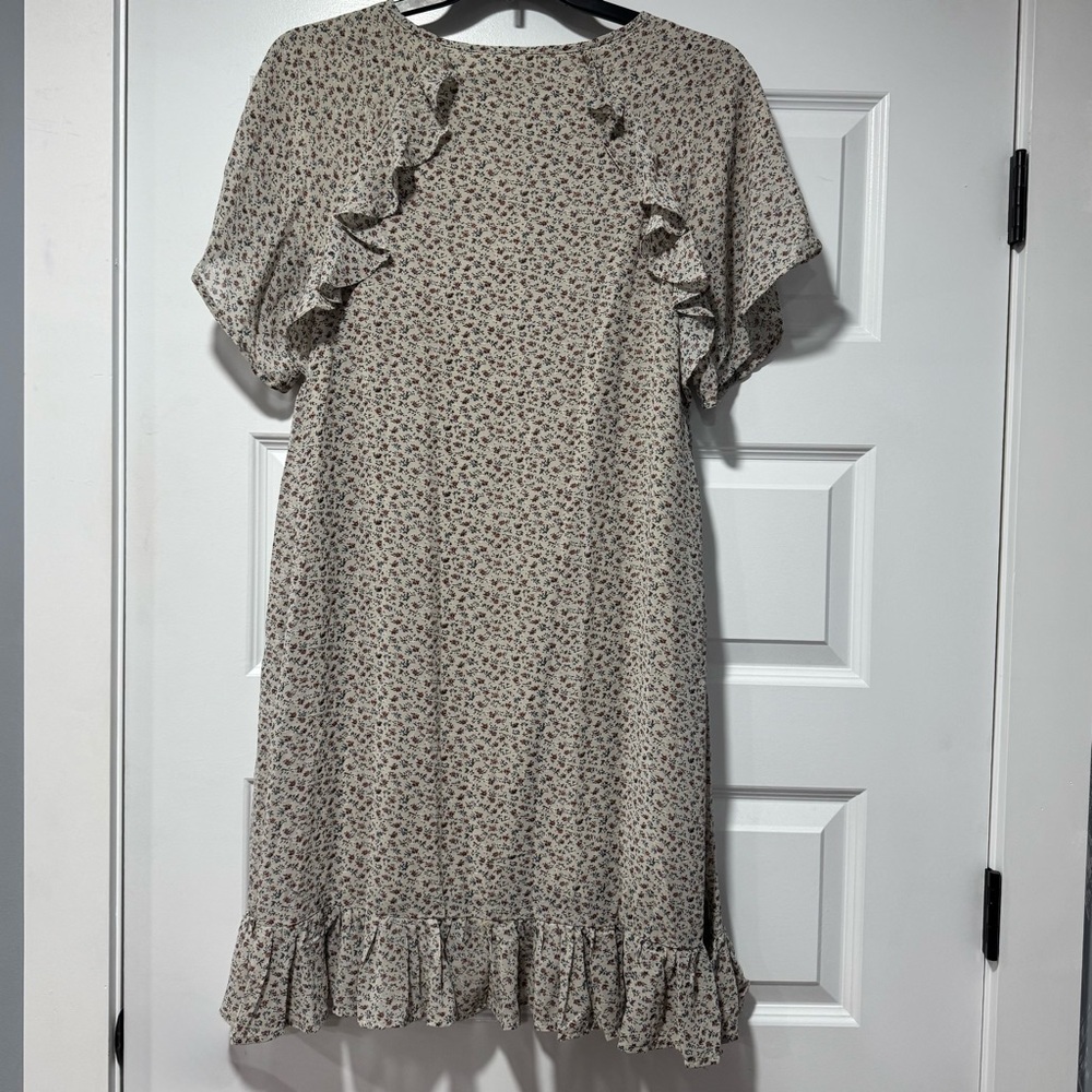 Ruffle Midi Dress in Cream Floral - Picture 8 of 12